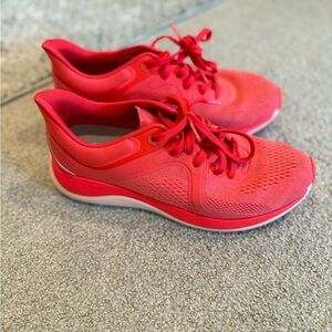 Lululemon Chargefeel Low Workout Shoe size 8.5